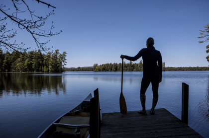 A paddler at the edge of a short