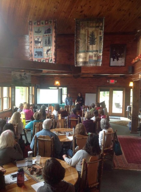 the presentations took place in the Meeting Center, a welcoming building with a view of the lake